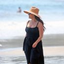 Lindsay Price &#8211; On the beach in Santa Barbara