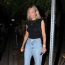 Corinne Olympios – On a date night with a mystery man in Los Angeles - 454 x 681