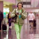 Maisie Williams – Seen as she touches down in Utah for the Sundance Film Festival - 454 x 553