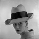 Tania Mallet - 425 x 428