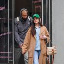 Kacey Musgraves – Shopping candids in New York - 454 x 648