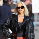 Christina Aguilera – Wearing Kiss skirt at the Jimmy Kimmel Live! show in Hollywood - 454 x 580