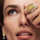 Graff Holiday Jewelry 2025 Campaign - 454 x 586