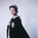 Queen Elizabeth II - 454 x 490