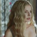 Beauty and the Beast - Yvonne Catterfeld - 454 x 190