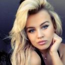 Rosie Mac - 454 x 807