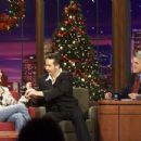 The Tonight Show with Jay Leno - Cameron Diaz and Harland Williams (Dec.20, 2002) - 454 x 303