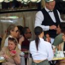 Elizabeth Berkley – Seen after lunch in Paris - 454 x 340