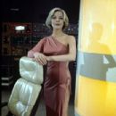 Barbara Bain - 433 x 640