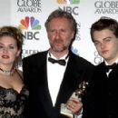 Kate Winslet, James Cameron, and Leonardo DiCaprio - The 55th Annual Golden Globe Awards (1998) - 454 x 291