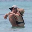 Aurora Ramazzotti – Seen on the beach in Formentera - 454 x 333