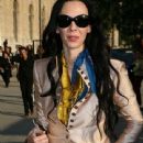 L'Wren Scott arrive to attend the Lanvin fashion show during the Sping/ Summer 08 fashion week on October 7, 2007 in Paris, France