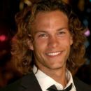 Kyle Schmid - 400 x 600