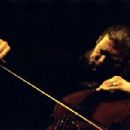 Avant-garde cellists