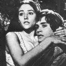 Olivia Hussey and Leonard Whiting - 454 x 555