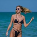 Deimante Guobyte – With Johanna Thuringer in a bikini enjoyed the sunny weather in Florida - 454 x 681