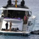Antonela Roccuzzo – With Lionel Messi and Daniella Semaan on a yacht in Ibiza - 454 x 362
