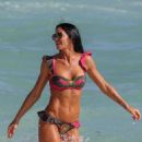 Carolina Baldini in bikini on the beach in Miami - 454 x 681