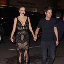 Miranda Kerr – Heads to Bemelmans Bar for a 2022 Met Gala after party in New York - 454 x 601