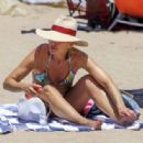 Valeria Mazza – Spotted on the beach in Punta del Este in Uruguay - 454 x 316
