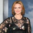 Emily Deschanel – ‘Mythic Quest: Raven’s Banquet’ Premiere in Los Angeles - 454 x 632