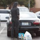 Glenn Danzig is spotted buying Fresh Step Cat Litter, along with Jennie-O Italian Turkey Sausage from his local market - 454 x 303