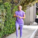 JoJo Siwa – All smiles while out in Studio City - 454 x 559