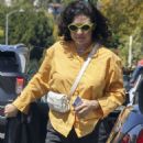 Alia Shawkat – Grabs a green juice in Los Feliz - 454 x 681