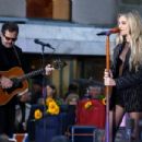 Kelsea Ballerini – Performing on NBC’s ‘Today Show’ - 454 x 302