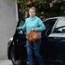 Jodie Sweetin – Spotted wearing jeans and Golden Goose trainers in Los Angeles - 454 x 568