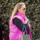 Elizabeth Berkley – Spotted while running errands in Los Angeles - 454 x 681