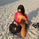 Claudia Romani – In Miami Beach - 454 x 519