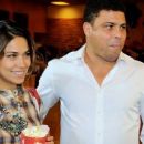 Bia Anthony and Ronaldo Luis Nazário De Lima - 454 x 255