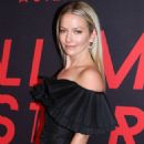 Becki Newton – ‘Tell Me A Story’ Premiere in New York - 454 x 746