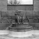 Outdoor sculptures in Iowa