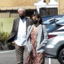 Mary Steenburgen – Shopping candids in Los Angeles - 454 x 656