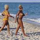 Mary J. Blige &#8211; Seen In a bikini on the beach in Miami