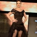 Esha Deol wearing a black dress at a party with friends - 449 x 720
