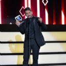 Gabriel Porras- Telemundo's Premios Tu Mundo Awards 2016- Show - 399 x 600