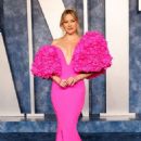 Kate Hudson wears Tamara Ralph -  2023 Vanity Fair Oscar Party on March 12, 2023