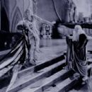 The Ten Commandments - Theodore Roberts, Charles de Rochefort - 454 x 255