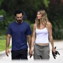 Gisele Bündchen – Seen with her boyfriend in Surfside – Florida