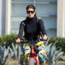 Livia Pullman &#8211; Spotted on a Sondors Ebike in Venice &#8211; California