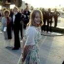 Jodie Foster - The 49th Annual Academy Awards (1977) - 428 x 612