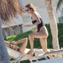 Francesca Farago – hits the beach in Cancun - 454 x 340