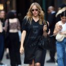 Chloë Sevigny – Leaving her Clearing Out Her Closet Event in New York - 454 x 681