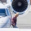 Gwen Stefani – With Blake Shelton touch down in Los Angeles