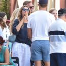 Gisele Bundchen – With Tom Brady are enjoying their vacation in Portofino - 454 x 697