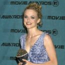 Heather Graham - The 1998 MTV Movie Awards - 454 x 579