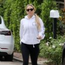 Kate Hudson sports a hoodie and leggings while out on a morning walk in Los  Angeles-221223_6
